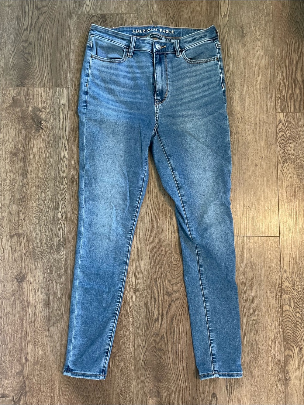 American Eagle Outfitters Women’s Mid Blue Curvy High-Rise Jeggings Size 6